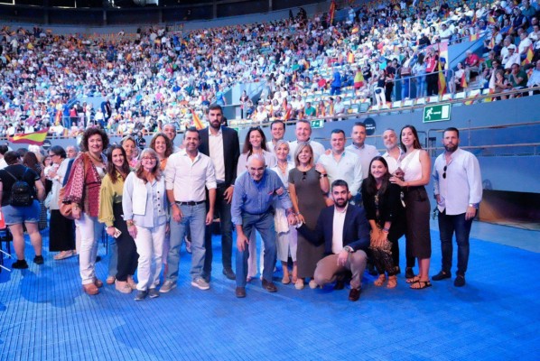 Antelo reivindica a Vox como alternativa a PSOE y PP en el 