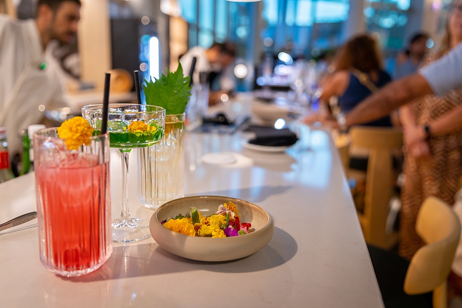 Amas Sake Bar abre en Calp: la primera barra de bebidas japonesas en la Comunitat Valenciana