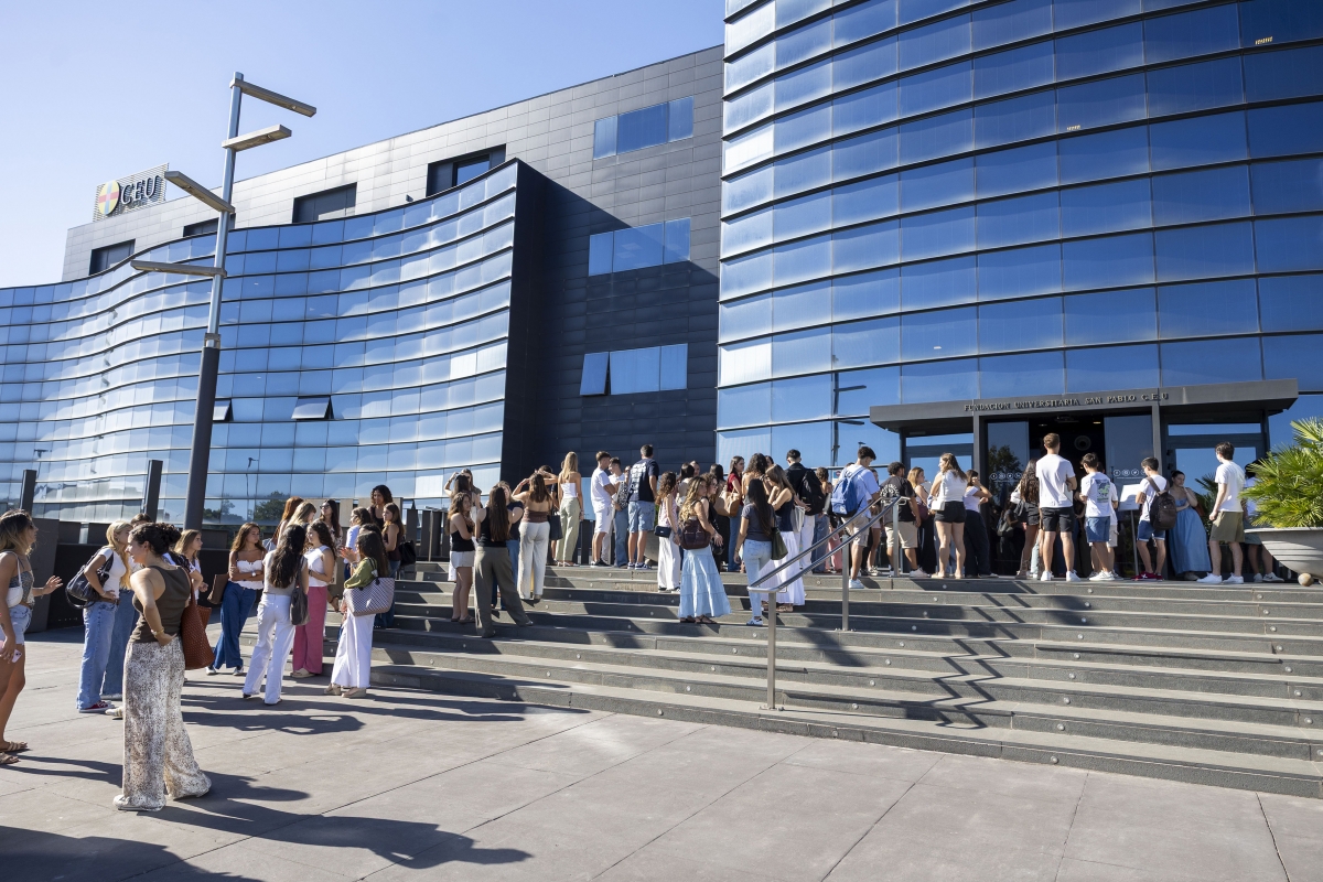 Cáritas organiza una exposición en el CEU de Castellón para sensibilizar sobre la ecología integral