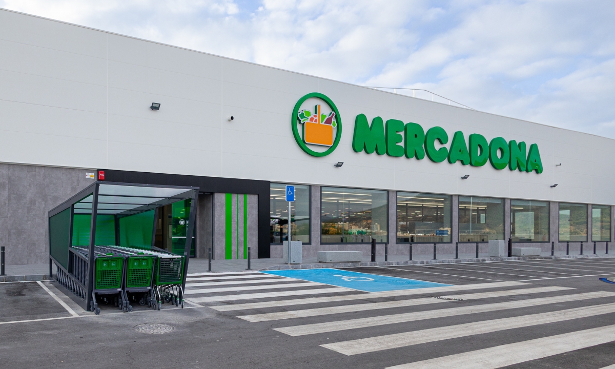 Mercadona estrena supermercado en el PC Los Olivos de Cieza tras invertir 6,7 millones de euros