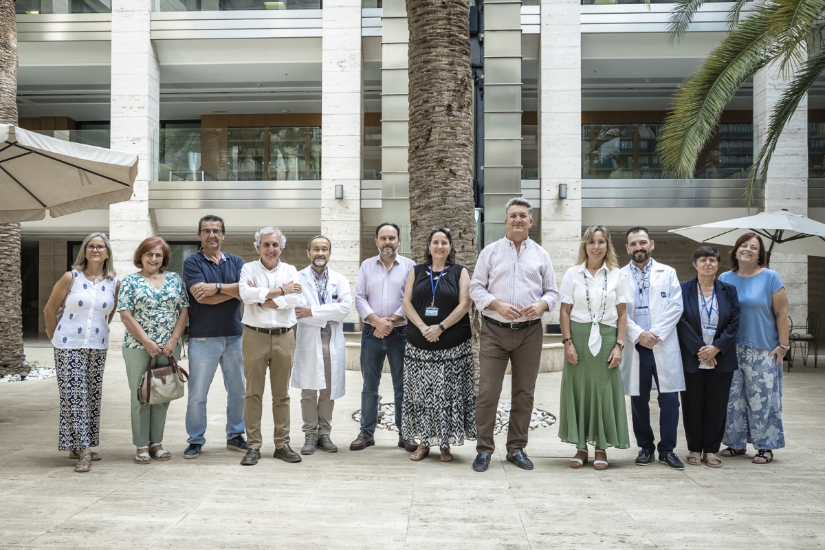 Laboratorios Tecnológicos de Levante recibe a Medio Ambiente por su labor en el control de calidad de las playas valencianas