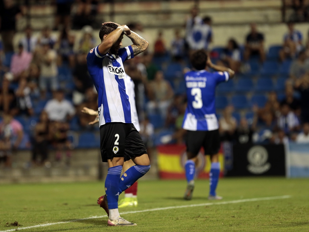 Samu Vázquez, futbolista del Hércules CF - Foto: PLAZA Samu Vázquez, futbolista del Hércules CF