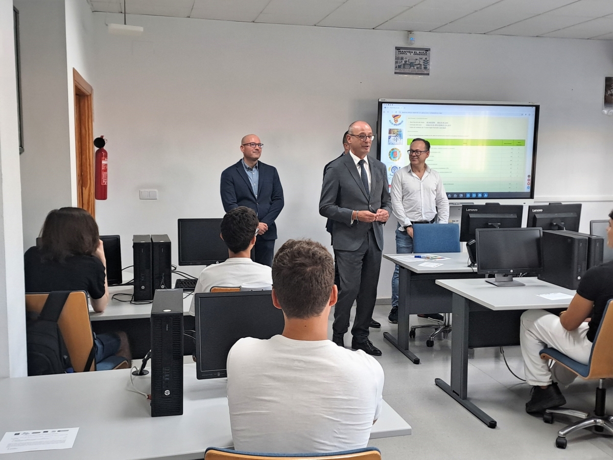 Arranca el curso en Formación Profesional con la mayor oferta de plazas de la historia de la Región de Murcia