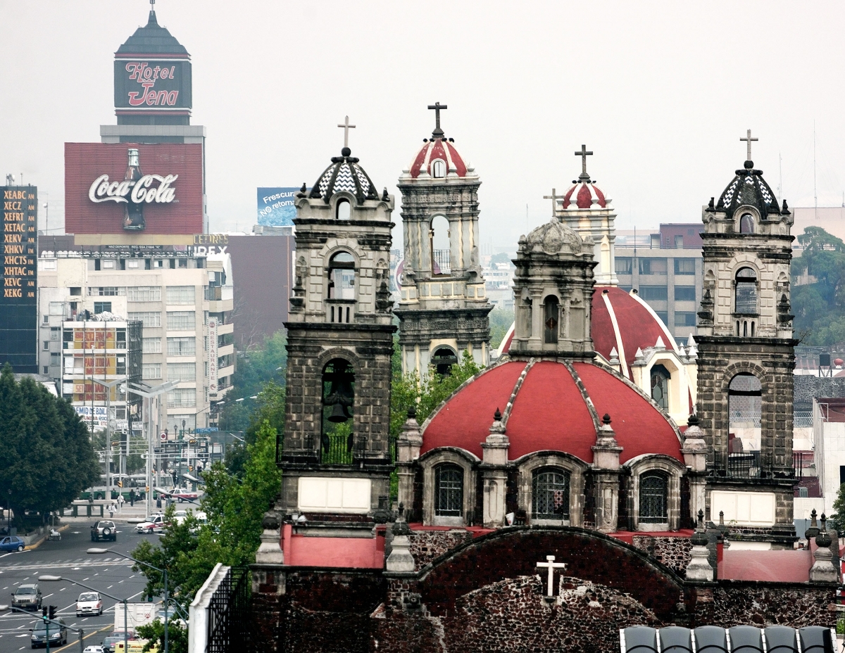 Las fotografías de Joaquín Bérchez y su mirada de lo construido, en un viaje desde Murcia a Nueva York