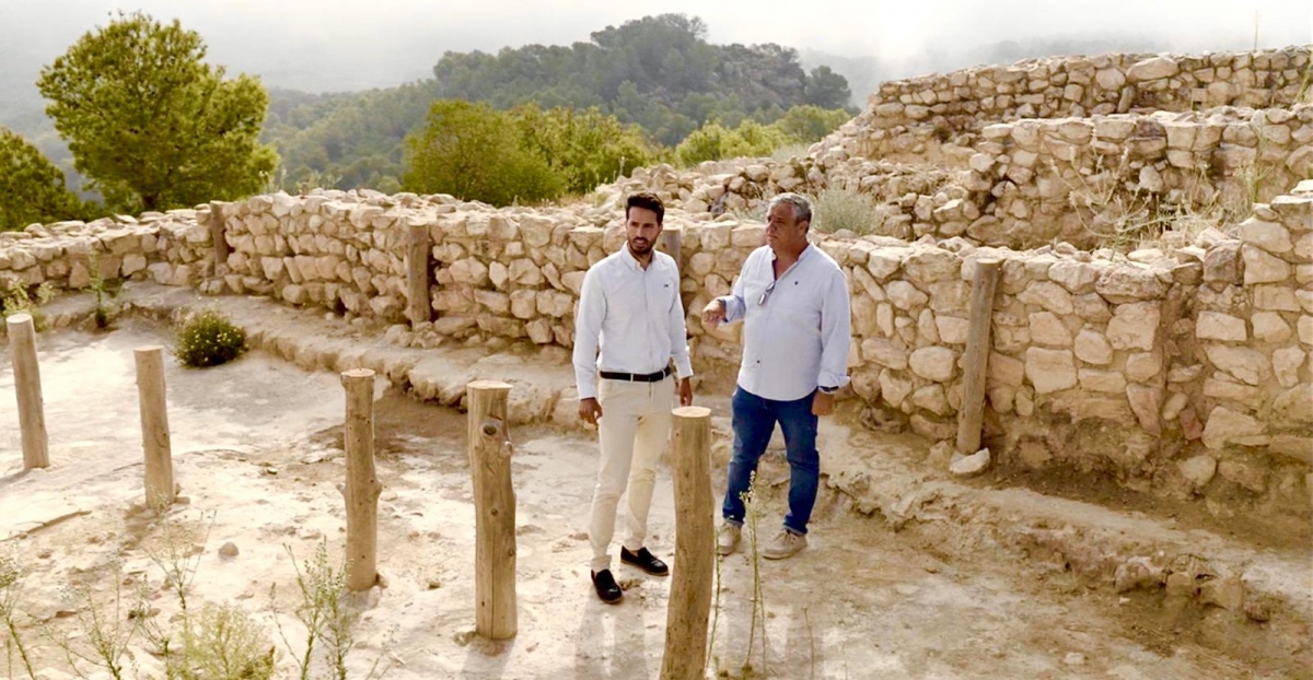 El yacimiento de La Almoloya en Pliego revela una compleja fortificación reservada a los centros argáricos más importante