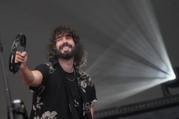Mikel Izal y Pablo Alborán harán parada en el Roig Arena
