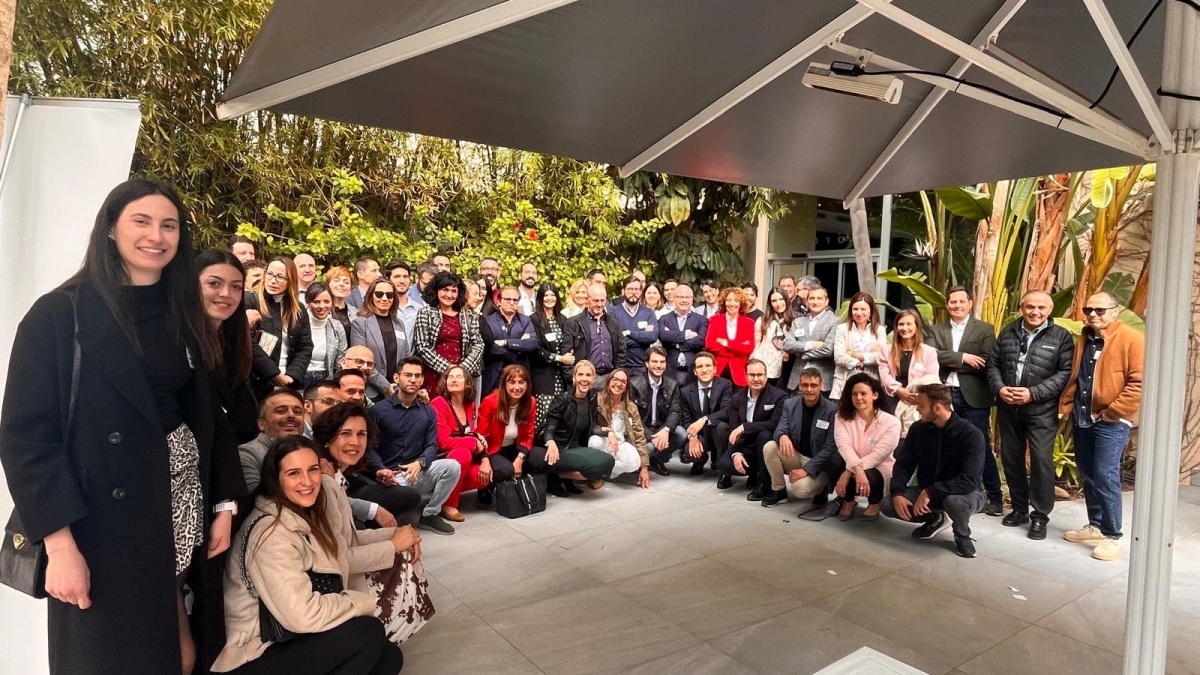Parte de asociadas de Jovempa Elche y Comarca. - Foto: PLAZA