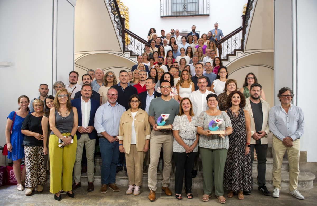 Entrega de premios por el uso del valenciano de la Diputación de Valencia. - Foto: RAQUEL ABULAILA