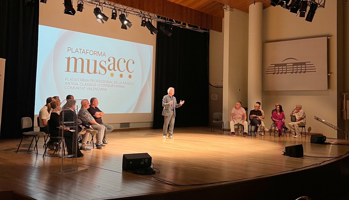 Cerveró, durante la presentación. - Cerveró, durante la presentación.