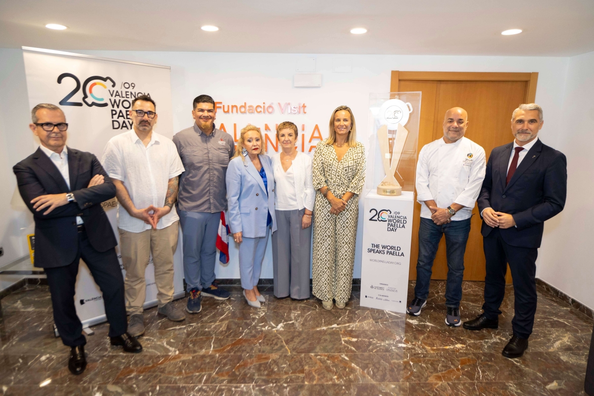 València celebra el World Paella Day en La Marina con 12 chefs internacionales cocinando en directo