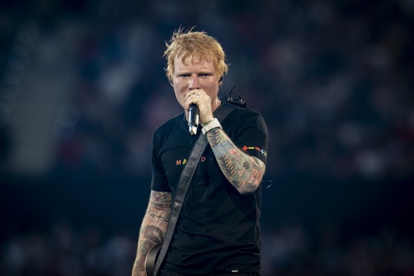 Ed Sheeran aparece por sorpresa en vídeo en las fiestas de La Algaida (Archena)