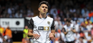 André Almeida renueva con el Valencia CF hasta 2029 con una mejora salarial de más del 50%