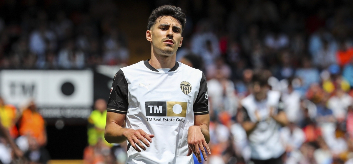 André Almeida renueva con el Valencia CF hasta 2029 con una mejora salarial de más del 50%