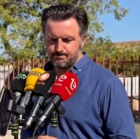 El alcalde de Elche anuncia una querella al PSPV por difundir la dirección de su domicilio