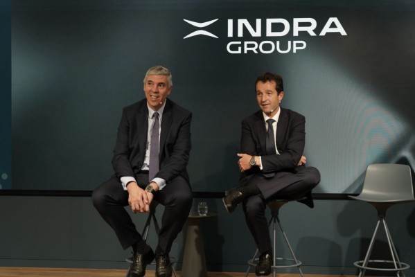 Indra lidera el IBEX junto a la banca y los analistas de Berenberg recomiendan comprar sus títulos