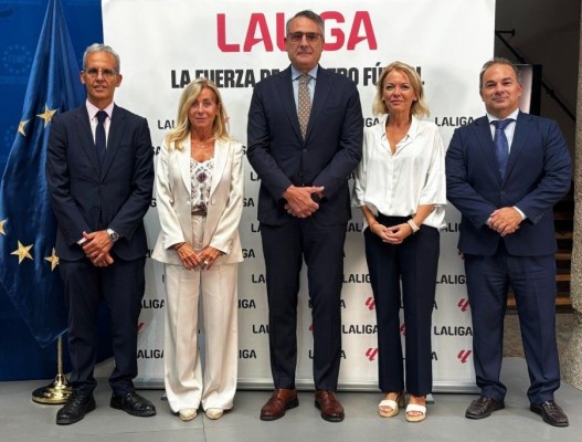 La FEMP y LaLiga firman un convenio para combatir el discurso de odio en el deporte