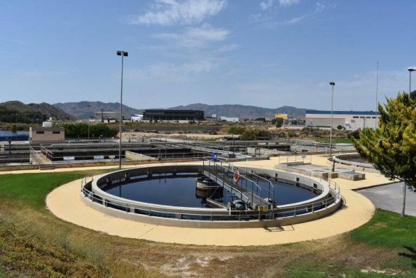 La Epsar licita los proyectos de tratamientos en las depuradoras de Santa Pola, Ibi y Xàbia

