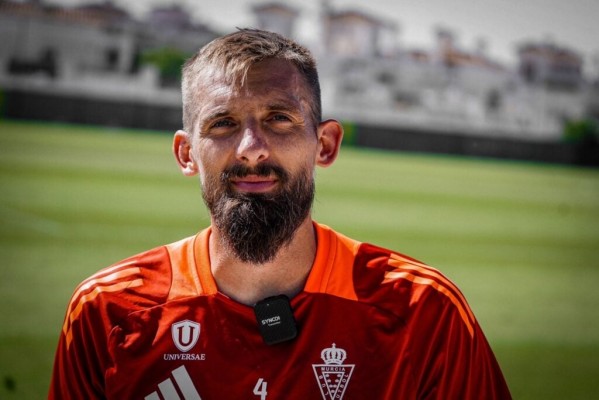 Saveljich estará tres meses de baja por lesión en el Murcia y Agim Zeka uno