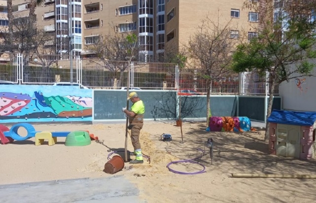 Alicante adjudica reformas en 13 centros educativos por 370.000 euros