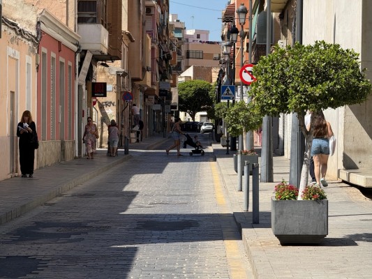 La mercantil Becsa reurbanizará la calle Pintor Picasso de San Vicente por 630.0000 euros