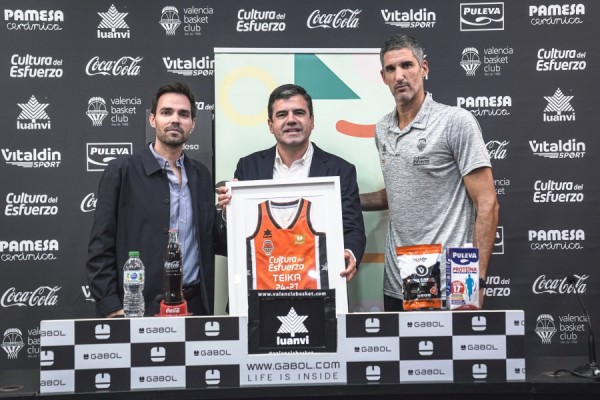 Teika seguirá apoyando al equipo femenino de Valencia Basket