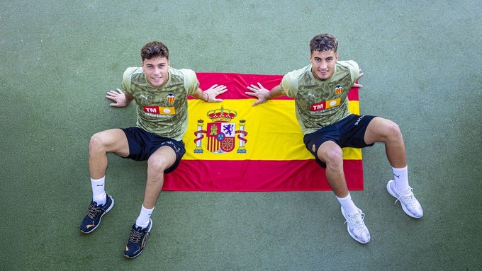Los porteros del Mestalla Vicent Abril y Raúl Jiménez, convocados para el Mundial sub-20