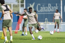 El Villarreal regresa al trabajo con la ausencia de Gerard Moreno pero con Thomás Partey