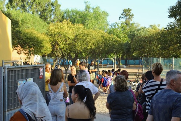 Regresan al CEIP San Cristóbal de El Bohío los alumnos de Primaria tras la retirada del fibrocemento de las cubiertas del centro