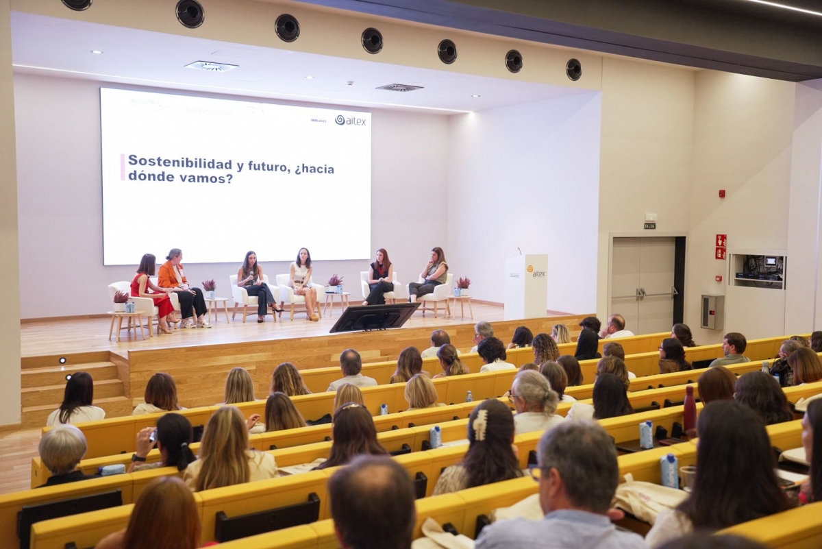 Aitex reúne en sus instalaciones en Alcoy a más de 200 profesionales para hablar sobre biotecnología cosmética