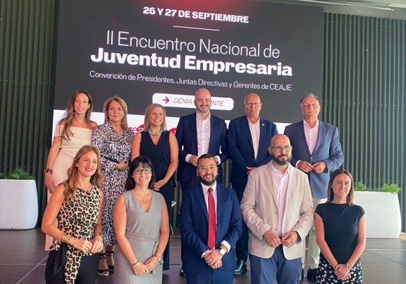 Bernabé traslada a los jóvenes empresarios 