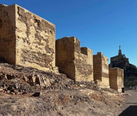 La leyenda de Zaida, la bella cautiva de un sultán en el Castillo de Monteagudo