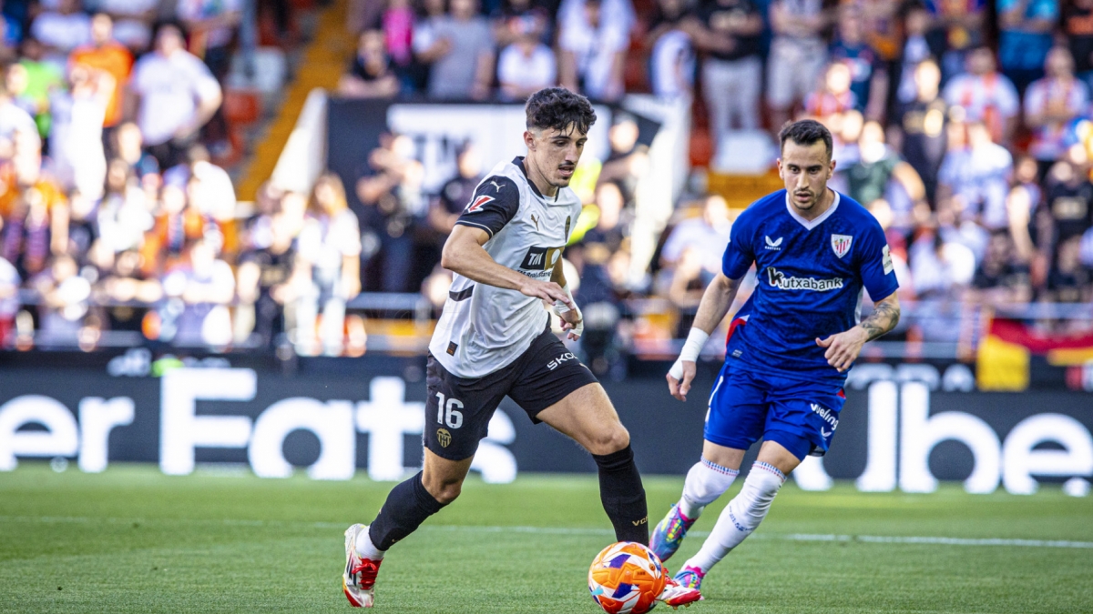 El Valencia CF se agarra de nuevo a Mestalla para tratar de reaccionar 