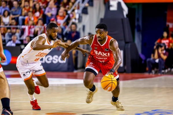 La falta de acierto en el triple condena a Valencia Basket en el Nou Congost
