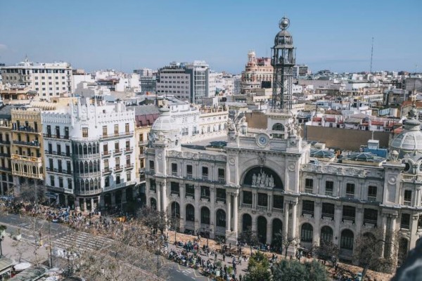 El Consell contrata vigilancia 24 horas para el Palau de les Comunicacions