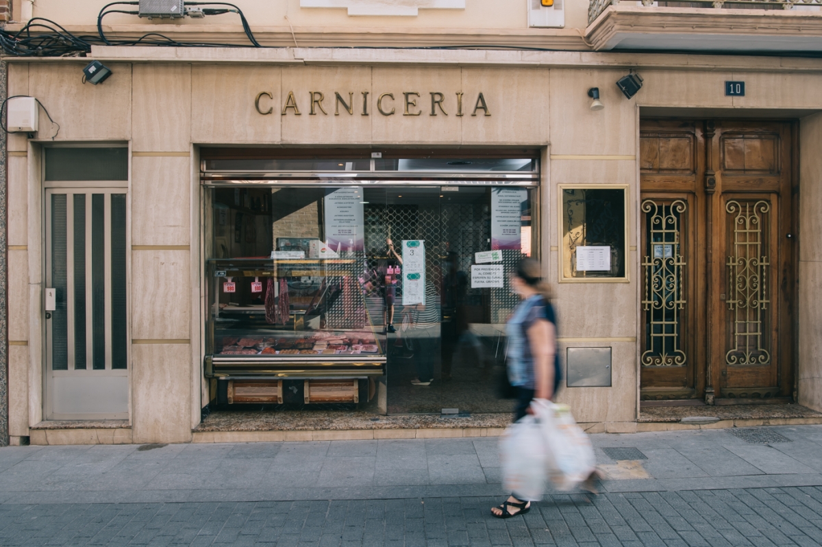 Pequeño comercio en Torrent.