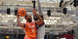 Valencia Basket no da opción a Baskonia y avanza a la final en Pontevedra