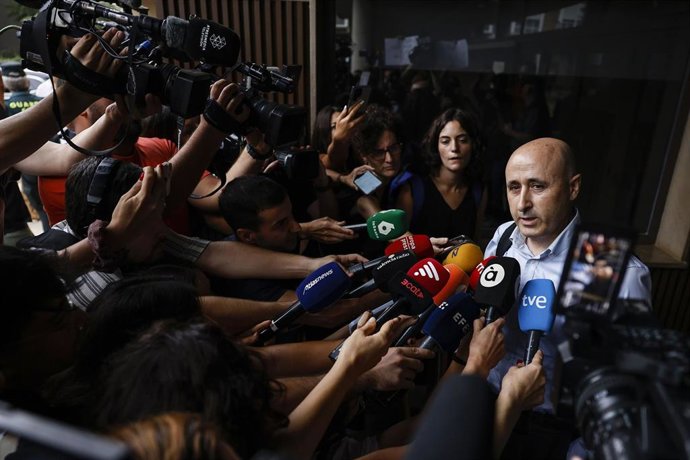 Las claves de la decisión de la Audiencia para no imputar al presidente de la CHJ por la Dana