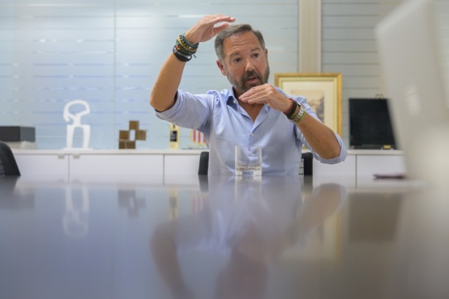 Badenas (Vox) reduce su dedicación como concejal en el Ayuntamiento de València al 75%