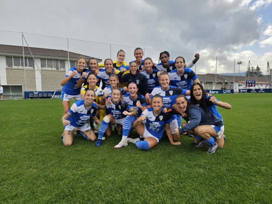 El Alhama CF ElPozo defiende el liderato de la Primera RFEF femenina en casa ante el Villarreal 