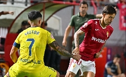 El Murcia empata y gracias: Joao Pedro evita la derrota en el minuto 95