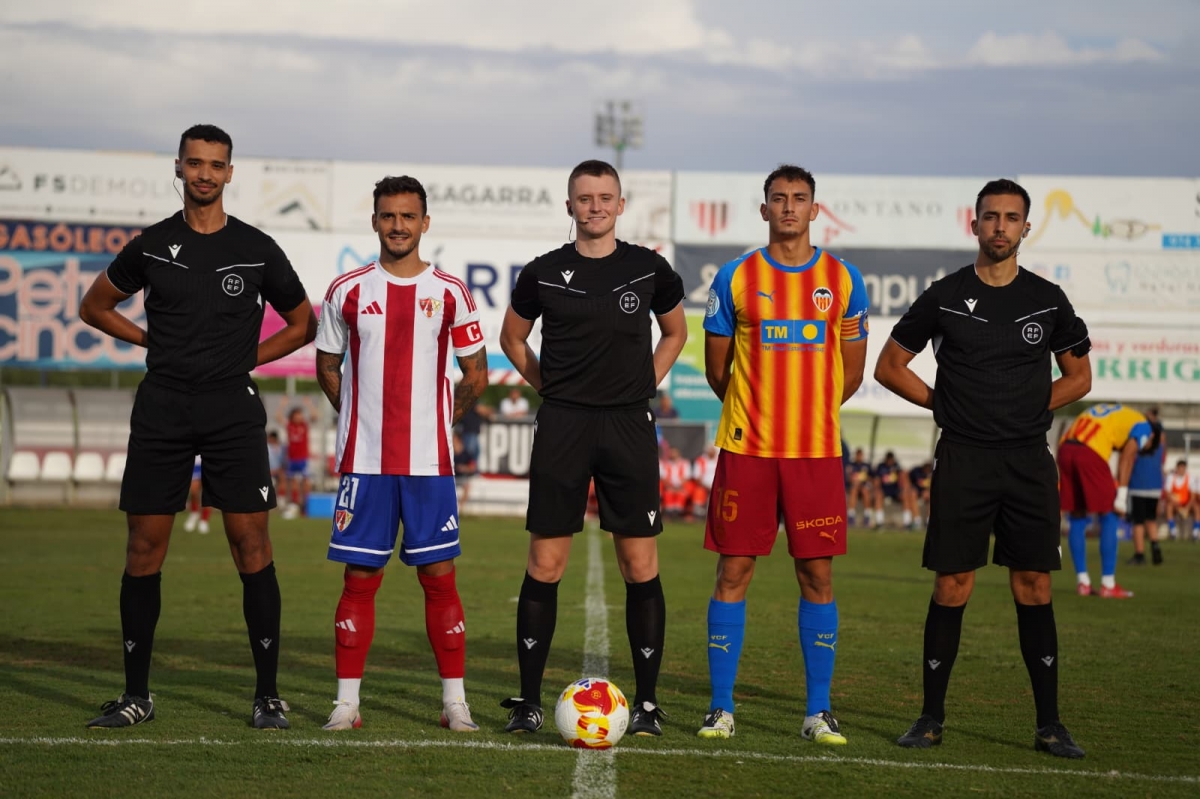 El VCF Mestalla no levanta cabeza y cae ante la UD Barbastro