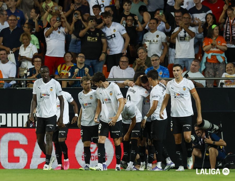El Valencia CF reacciona a tiempo y derriba al Athletic
