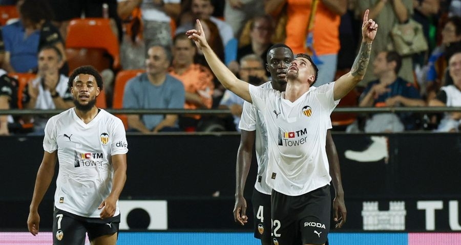 Baptiste Santamaria se 'gradúa' en Mestalla