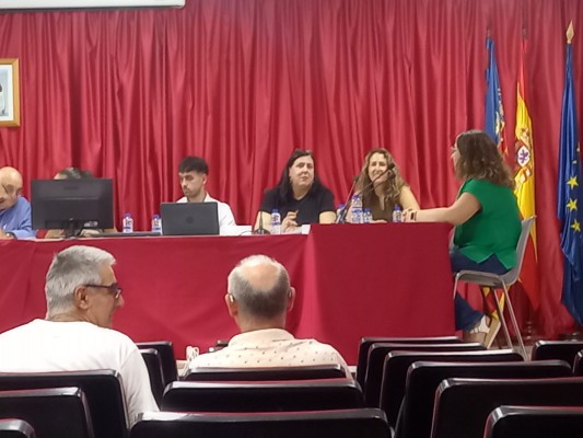 Polémica en la Mancomunidad de la Marina Baixa: su presidenta renuncia por desacuerdos