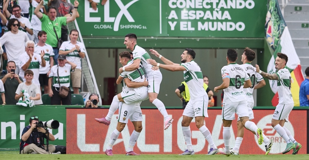 Los jugadores del Elche CF celeebran el gol de André Da Silva - Foto: PLAZA