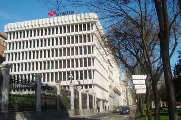 Coemac (antigua Uralita) reduce sus pérdidas un 91% y vende un 3% más