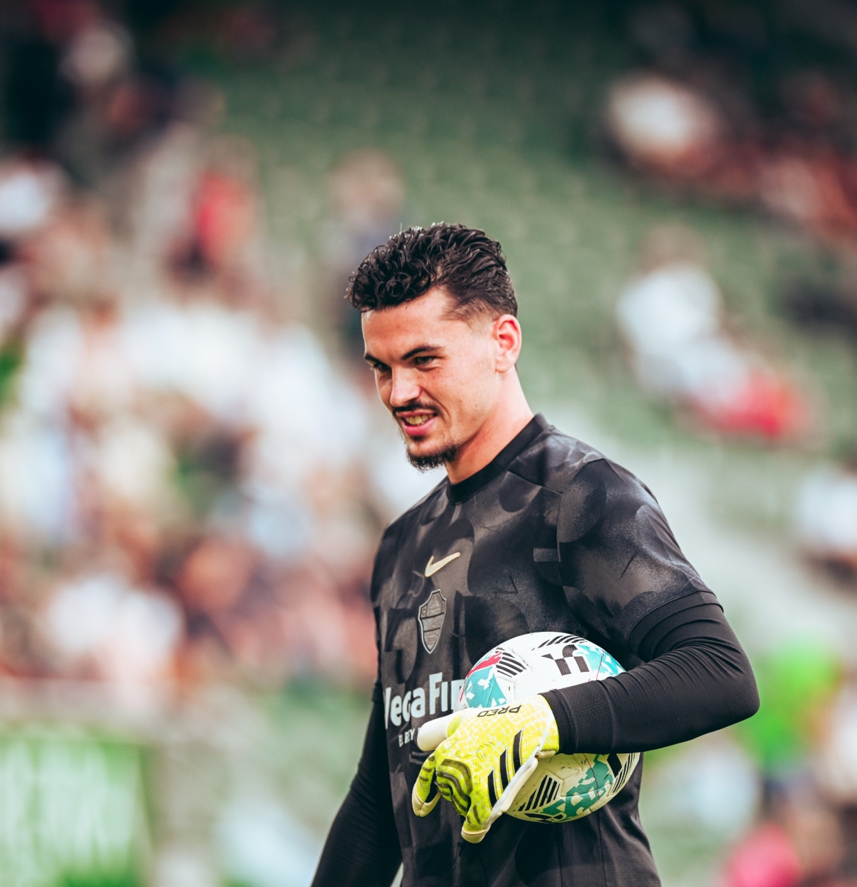 El portero Alejandro Iturbe, único futbolista del Elche que no ha debutado en Liga