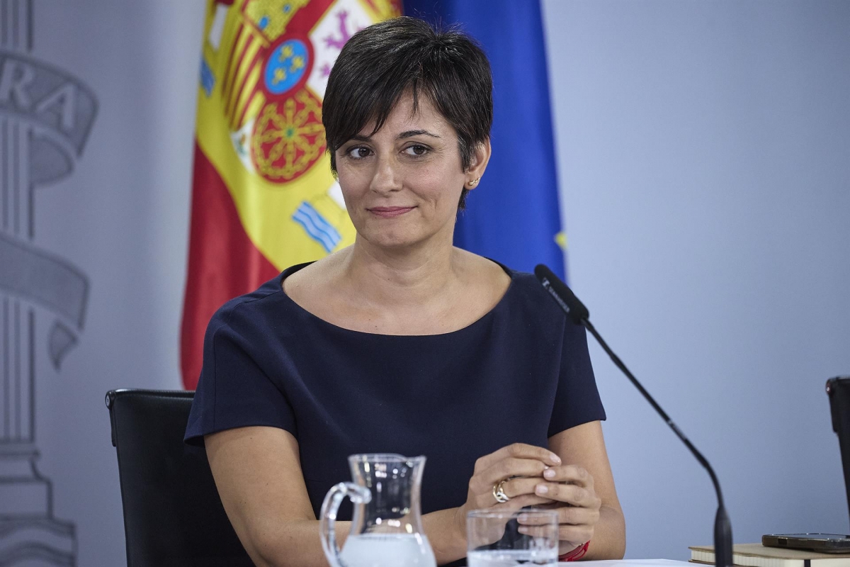 La ministra Isabel Rodríguez ultima una reunión con las comunidades para abordar el plan estatal de vivienda