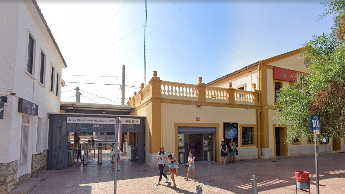 Renfe reinicia las obras de adecuación y mejora de accesibilidad del aparcamiento de la estación de Sagunto