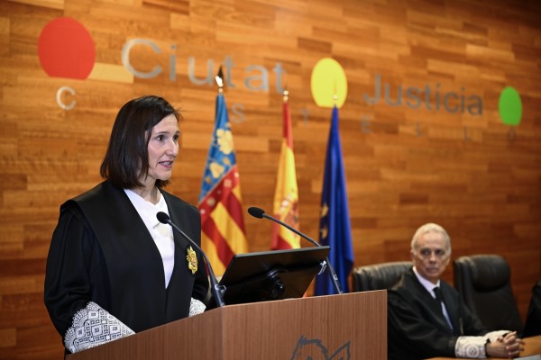 La presidenta de la Audiencia Provincial de Castellón se compromete a pedir refuerzo de magistrados 